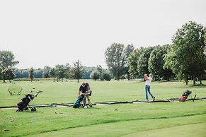 Hotel, Sportsbar & Brasserie Dorhout Mees