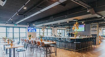 Hotel, Sportsbar & Brasserie Dorhout Mees