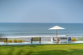 La Cabana Beach and Spa