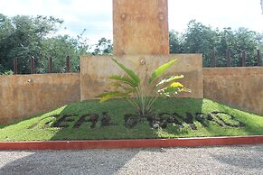 Real Mayab Hotel & Bungalows