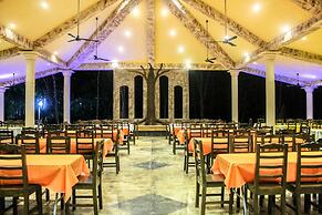 Real Mayab Hotel & Bungalows