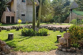 Real Mayab Hotel & Bungalows