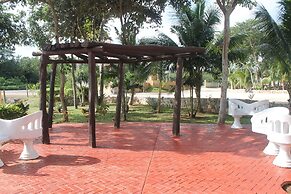 Real Mayab Hotel & Bungalows