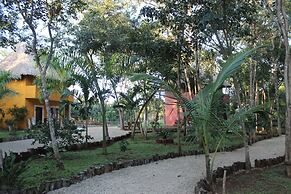 Real Mayab Hotel & Bungalows