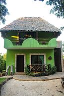 Real Mayab Hotel & Bungalows