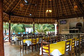 Real Mayab Hotel & Bungalows