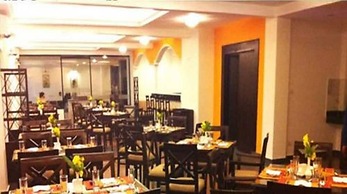 Country Club Valley Vista