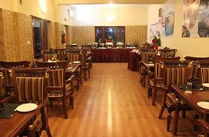 Country Club Valley Vista