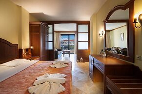 Toroni Blue Sea Hotel & Spa