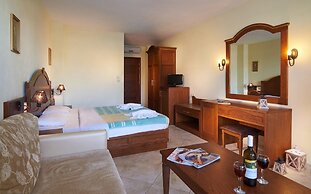 Toroni Blue Sea Hotel & Spa