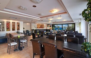 Toroni Blue Sea Hotel & Spa