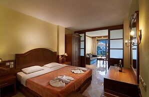 Toroni Blue Sea Hotel & Spa