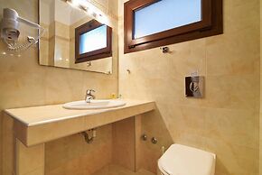 Toroni Blue Sea Hotel & Spa