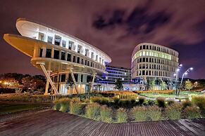 Sound Garden Hotel Airport