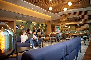 Sound Garden Hotel Airport