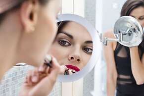 Sound Garden Hotel Airport