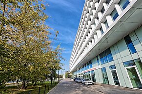 Sound Garden Hotel Airport