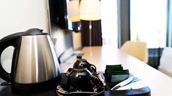 Sound Garden Hotel Airport