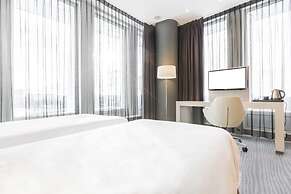 Sound Garden Hotel Airport