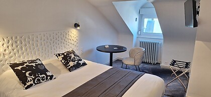Brit Hotel Le Cygne