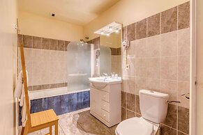 Brit Hotel Le Cygne