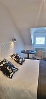 Brit Hotel Le Cygne