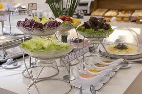 Eden Star Saigon Hotel