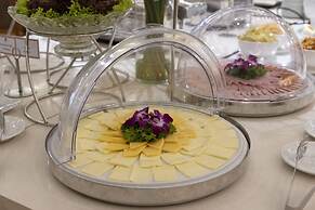 Eden Star Saigon Hotel