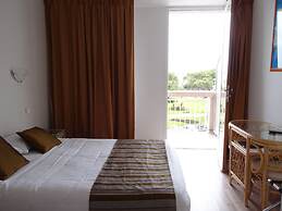 Brit Hotel Hermitage