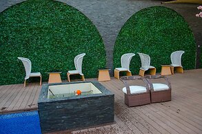 Best Western Plus Meridian Hotel