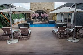 Best Western Plus Meridian Hotel