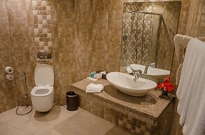 Best Western Plus Meridian Hotel