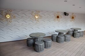 Best Western Plus Meridian Hotel