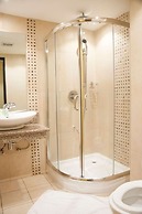 Best Western Plus Meridian Hotel