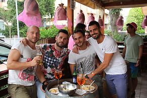 Jammin' Hostel & Bar