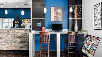 Belmont Inn and Suites