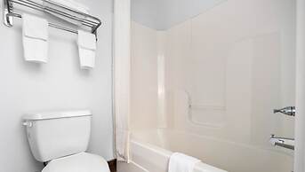 Belmont Inn and Suites