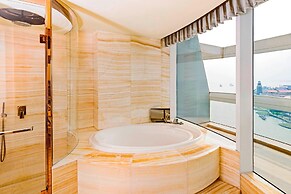 Sheraton Huzhou Taihu Lake Hot Spring Resort & Spa