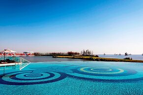 Sheraton Huzhou Taihu Lake Hot Spring Resort & Spa