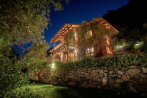 Sacred Dreams Lodge