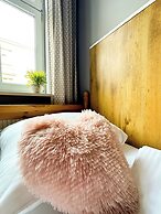 Explorer B&B Old Town Rooms & Apartment