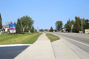 Crows Nest Inn Tawas