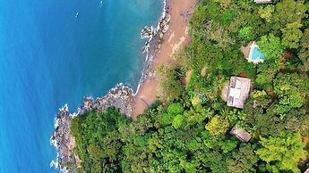 Copa De Arbol Beach & Rainforest Resort