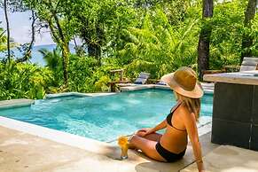 Copa De Arbol Beach & Rainforest Resort