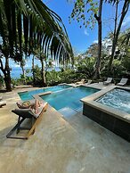 Copa De Arbol Beach & Rainforest Resort