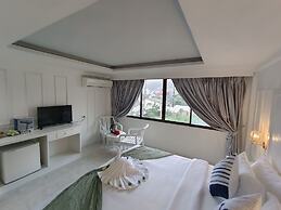 The Chilli by Golden Ray