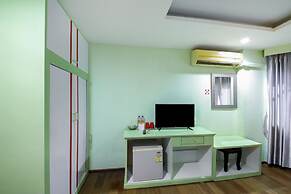 The Chilli by Golden Ray