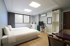 Yeongdeungpo VIP Hotel