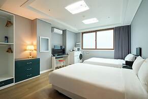 Yeongdeungpo VIP Hotel