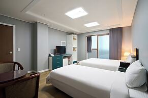 Yeongdeungpo VIP Hotel